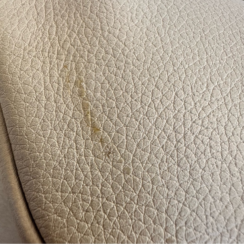 Gucci White Belt Bag with Navy and Red Strap - Picture 3 of 12